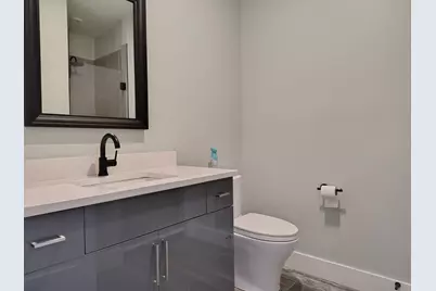 60 Cross St E #211, Somerville, MA 02145 - Photo 7