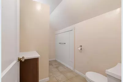 22 E Emerson St, Melrose, MA 02176 - Photo 23