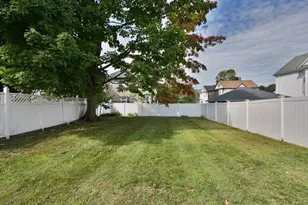 60 Court St, Medford, MA 02155 - Photo 33