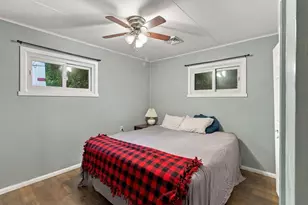 20 Hillside Dr, Northbridge, MA 01588 - Photo 9
