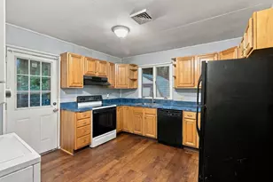 20 Hillside Dr, Northbridge, MA 01588 - Photo 5