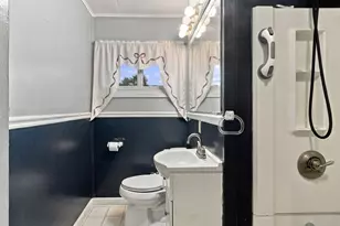 20 Hillside Dr, Northbridge, MA 01588 - Photo 7