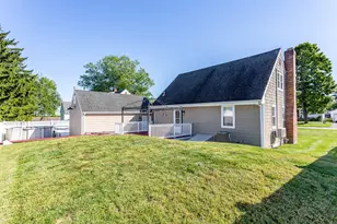 71 Sycamore St, Swansea, MA 02777 - Photo 5