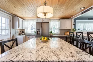 71 Sycamore St, Swansea, MA 02777 - Photo 11