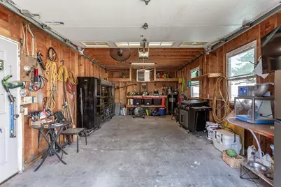 71 Sycamore St, Swansea, MA 02777 - Photo 31
