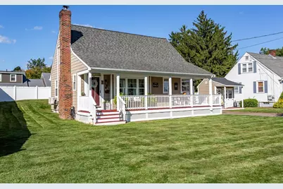 71 Sycamore St, Swansea, MA 02777 - Photo 3