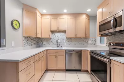 54 Horseshoe Dr #54, Chicopee, MA 01022 - Photo 3