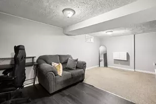 441 E Ashland St, Brockton, MA 02302 - Photo 23