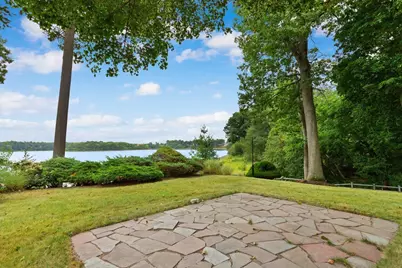 48 Locksley Rd, Lynnfield, MA 01940 - Photo 27
