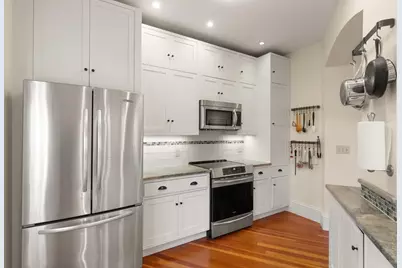 158 Hesperus Ave #2L, Gloucester, MA 01930 - Photo 11