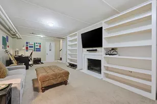 28 Drury Ln, Worcester, MA 01609 - Photo 33