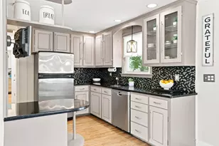 3 Tyler St, Methuen, MA 01844 - Photo 9