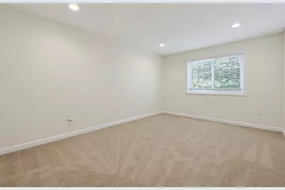 805 Franklin Crossing Road #5, Franklin, MA 02038 - Photo 21