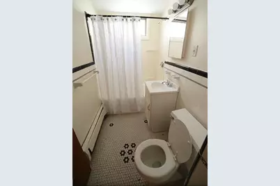 7 Seagrave Rd #1, Cambridge, MA 02140 - Photo 5