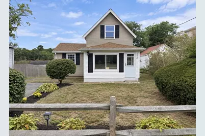 298 Onset Ave, Wareham, MA 02558 - Photo 1
