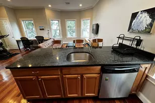 10 Bristol St, Cambridge, MA 02141 - Photo 5