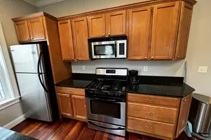 10 Bristol St, Cambridge, MA 02141 - Photo 3