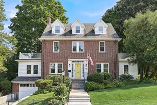 143 Arlington St, Winchester, MA 01890 - Photo 1