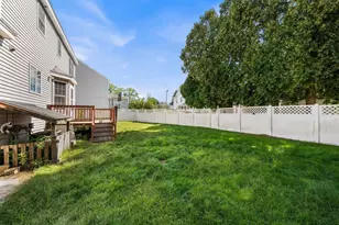 388 Varnum Ave, Lowell, MA 01854 - Photo 9