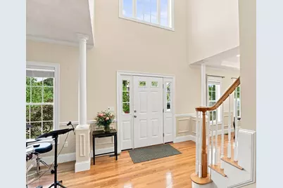 9 Forbes Rd, Hudson, MA 01749 - Photo 3