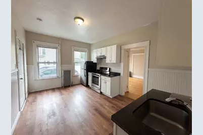 2 Haviland St, Worcester, MA 01602 - Photo 3