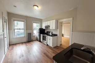 2 Haviland St, Worcester, MA 01602 - Photo 3