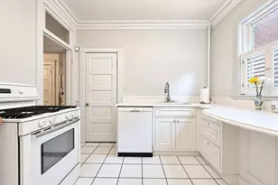22 Centre St, Cambridge, MA 02139 - Photo 21