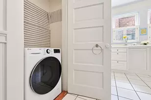 22 Centre St, Cambridge, MA 02139 - Photo 23