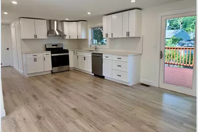 37 Karen St, Lowell, MA 01851 - Photo 3