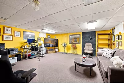 60 Brickett St, Springfield, MA 01119 - Photo 15