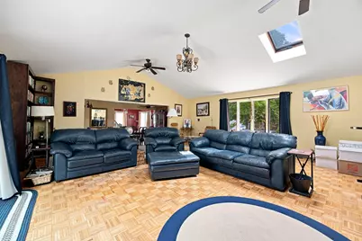 60 Brickett St, Springfield, MA 01119 - Photo 3