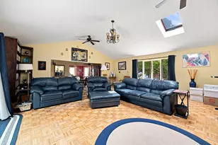 60 Brickett St, Springfield, MA 01119 - Photo 3