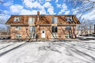 82 Boylston Ln, Lowell, MA 01852 - Photo 1