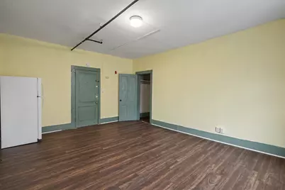 128 High St #2, Holyoke, MA 01040 - Photo 3