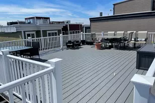 176 Bowen St, Boston, MA 02127 - Photo 15