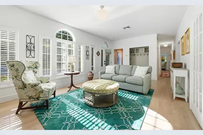 125 Mayflower Ln, Tisbury, MA 02568 - Photo 5