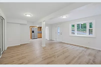 15 Yale Rd, Hopkinton, MA 01748 - Photo 3