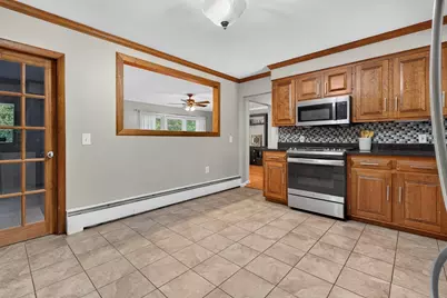 43 Madison St, Amesbury, MA 01913 - Photo 7