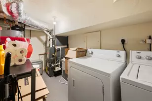 53 Myrtle St, Waltham, MA 02453 - Photo 23