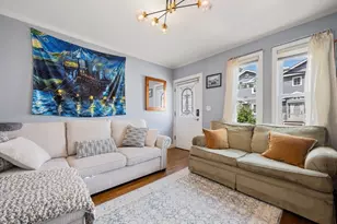 53 Myrtle St, Waltham, MA 02453 - Photo 7