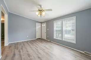 21 Fox Run, Brookfield, MA 01506 - Photo 9
