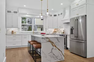 31 Houghton St, Somerville, MA 02143 - Photo 3