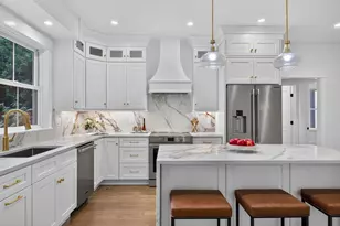 31 Houghton St, Somerville, MA 02143 - Photo 1