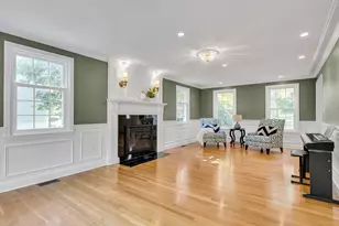 8 Barry Dr, Framingham, MA 01702 - Photo 7