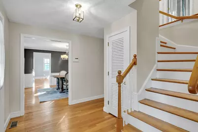 8 Barry Dr, Framingham, MA 01702 - Photo 3