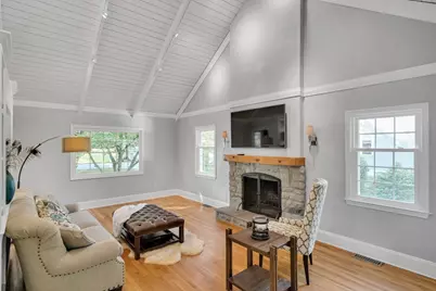 8 Barry Dr, Framingham, MA 01702 - Photo 13