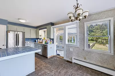 21 Fern Ave, Amesbury, MA 01913 - Photo 9