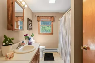 8 Fearing Hill Rd, Wareham, MA 02571 - Photo 15