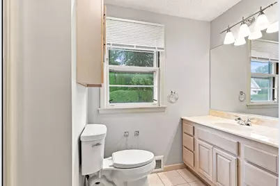 13 Parker St, Agawam, MA 01001 - Photo 27