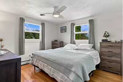 11 Marlboro Rd, Woburn, MA 01801 - Photo 13